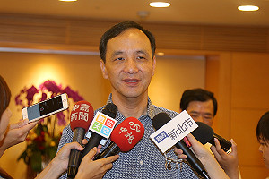 挺侯選市長？朱立倫：明年再說吧！