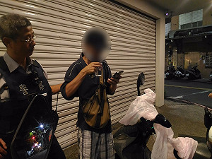 遇警車禮讓太矯情   原來酒駕心虛被抓