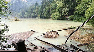 九寨溝仙境變泥流   陸委會發橙色旅遊警示