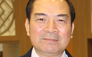 新北「抹紅小英」區長吳興邦遭調職參事