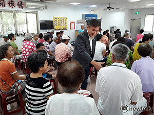 拚台南市長 李俊毅展開752里行腳
