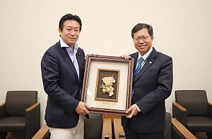 拜會日高層  鄭文燦促桃機與成田合作
