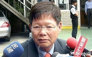 大家盯著看！ 慶富案陳慶男3200萬交保 昨晚遲報到今早準時簽