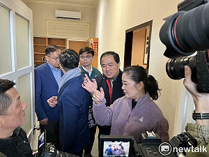 (影)藍「一分鐘通過選罷法」 綠委衝韓國瑜辦公室:院長還在睡嗎?