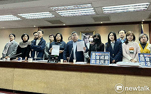 (影) 選罷法審查報告已送出 綠黨團狂轟韓國瑜漠視訴求 