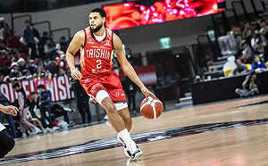 戰神洋將麥卡倫右手骨折　今返美治療