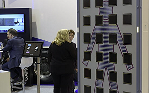 憂人身安全 波蘭機場停用中國製掃描儀