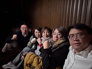 51綠委入議場阻藍推爭議三法 民進黨:守護民主別無選擇