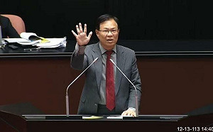 立院通過財劃、憲訴、選罷三法條正 立委張啓楷：人民豐收的一天