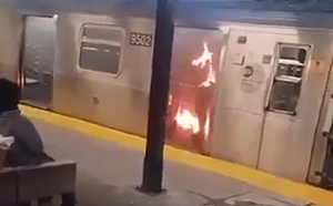 (影) 紐約地鐵驚悚命案！移民男向熟睡婦女扔點燃火柴 看她被活活燒死