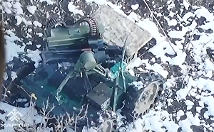 (影) 首次僅使用無人機地面攻擊! 烏軍摧毀俄陣地 俄渡第聶伯河攻擊遭覆滅 