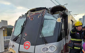 (影) 只道歉、不賠錢! 上海地鐵撞塔吊影像曝光 官貼致歉專用章 稱不能索賠