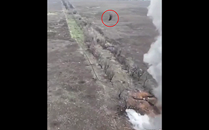 (影) 俄軍被炸到「高空彈跳」！俄4千精銳攻扎波羅熱 2烏軍深入敵營俘5士兵