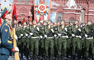 北韓將首度參加俄紅場閱兵! 衛星還拍到為俄生產火星-11飛彈工廠