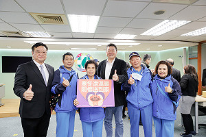 寒冬關懷弱勢團體 民進黨發起捐贈年菜活動