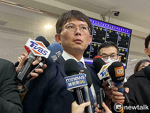 揭柯文哲支持者神話崇拜、宗教化追隨  學者:黃國昌的民眾黨「敗局已定」