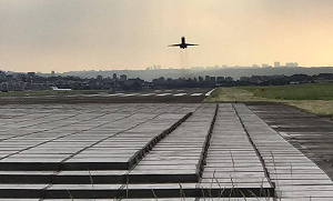 僅2600公尺!松山機場跑道過短恐釀濟州航空事件? 運安會:有加裝2道防護系統