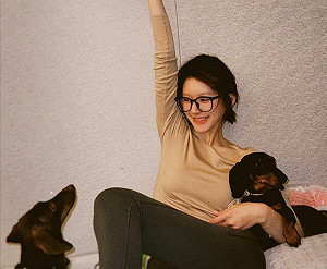 趙露思患失語症再爆「暫時失聰」!換大頭貼訴苦 粉絲心疼