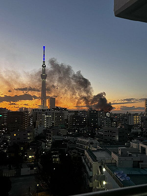 日本東京晴空塔附近民宅失火 延燒8屋釀2死