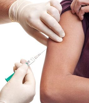 外媒：美國正爆發四重疫情 新冠、諾羅、RSV、流感激增