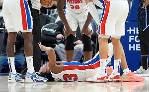 Jaden Ivey左腿遭撞骨折　暖心幫對手說話