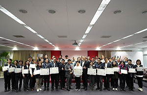 中市府首長全員通過永續淨零專業認證  盧秀燕:共同打造永續城市