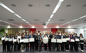 中市府首長全員通過永續淨零專業認證  盧秀燕：共同打造永續城市