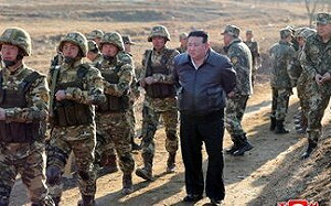 北韓士兵為何總是群聚衝鋒?無火砲、坦克掩護 竟然暗藏這秘密......