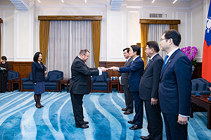 瓜地馬拉新任大使到任 賴清德期許90年邦誼更上層樓