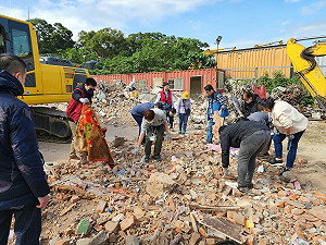 三重鄰損案周遭檢測安全 預防性撤離居民今晚返家