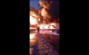 (影) 俄機場油庫挨轟坦克也爆炸！ 俄媒證實3米-8遭擊落 2 FAB炸彈轟自家領土