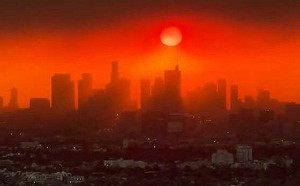 (影) 加州野火引發政治追殺！川普點名他下台負責 其子甚至怪到烏克蘭