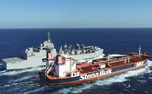 爭取時間！商業油輪海上直接為軍艦加油 美海軍戰略轉變