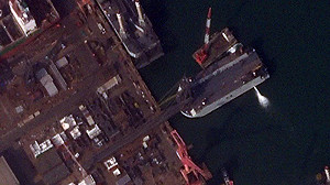 中國遭爆製造特殊軍事登陸船艦 可延伸120公尺讓戰車直抵台灣道路