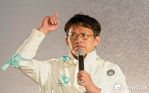 黃國昌為何不切割貪腐行為？李忠憲：還在｢偽裝｣頂著柯文哲的胯下