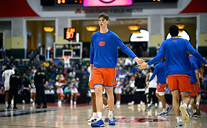 (影)碰上236公分Rioux　俠客露出不可置信表情