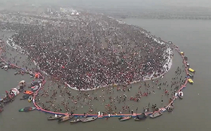 印度大壺節再傳憾事 民眾搶搭火車釀踩踏致15死