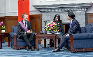 總統贈勳立陶宛前外長藍柏吉斯 表彰其深化台立關係