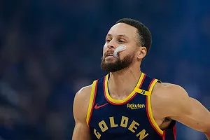 暴龍104:101勝勇士止5連敗 Curry空砍26分