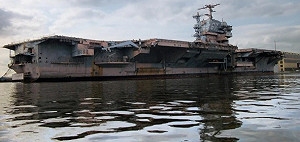 這航母被「1美分」賤賣! 將送往德州拆解 啟動最後航程