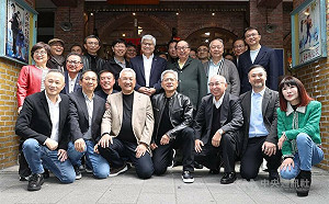 黃仁勳看好人形機器人  業者：助降成本打進美國隊