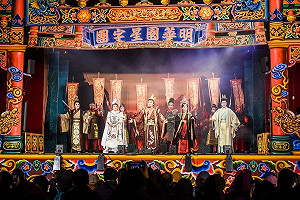 陳玉珍嗆「要飯」明華園三代:憑什麼說我們是乞丐?拜票時沒伸手索票嗎?