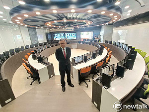 60歲僑光科大趕上新浪潮 余致力:透過AI連黃仁勳都能成為來賓