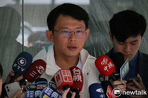 台中送愛心  黃國昌談2026選舉:議員提好提滿、首長審慎評估
