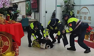 內政部:春節前有大筆現金存提款 可向警察機關申請協助