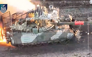 (影) 「標槍」導彈擊毀俄坦克縱隊! 烏軍Su-25、Mi-24也低空轟炸俄陣地