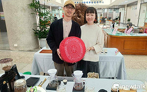 小夫妻收下新丁粄抱忱就有好「孕」 江俊龍:鼓勵生育是核心價值