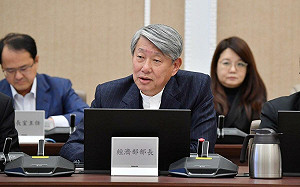 台電撥補遭刪 郭智輝:未來「班班有冷氣」請地方政府自行付費