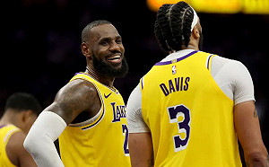 影/兄弟情斷!LeBron首度談AD交易