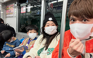 日本「爆流感」蔡阿嘎旅遊中！報平安：口罩有戴好不用擔心